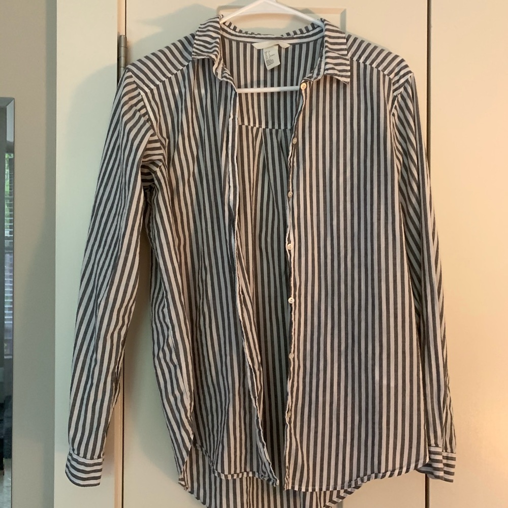 STRIPED BUTTON DOWN